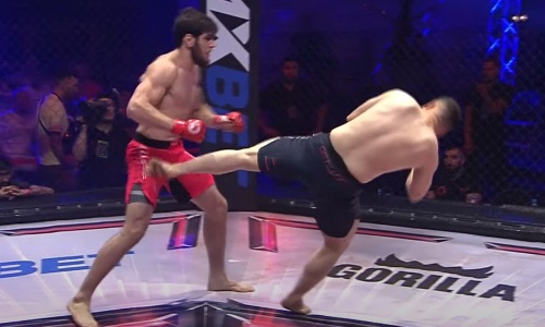 Непобежденный боец из Казахстана за десять секунд нокаутировал соперника