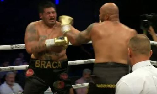 Брутальным нокаутом завершился бой взявшего «бронзу» Олимпиады-2020 вместе с Кункабаевым супертяжа. Видео