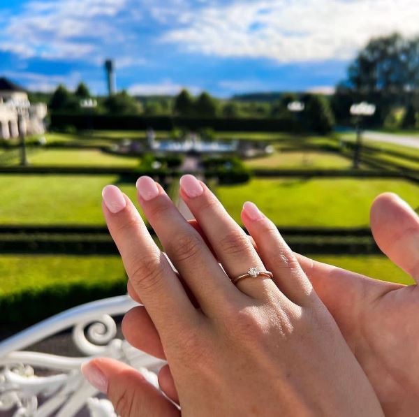 «Я сказала „да“». Первая олимпийская чемпионка-казашка приняла предложение руки и сердца