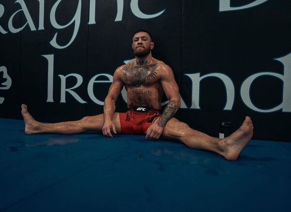 Макгрегор показал фото своего первого тренировочного зала