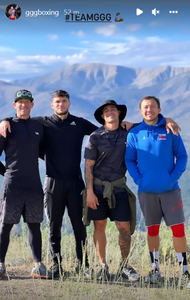 Головкин провел тренировку в необычной локации. Фото