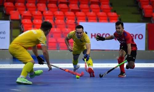 Сборная Казахстана одержала вторую победу на Кубке Азии по хоккею в помещении