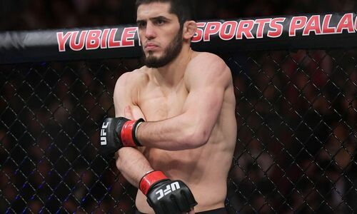 В команде Чимаева указали на опасность Оливейры для Махачева