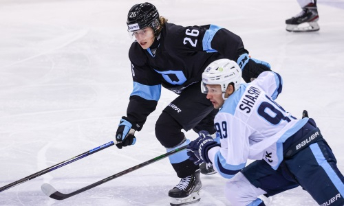 Первый соперник «Барыса» в сезоне КХЛ отдал двух форвардов в другой клуб