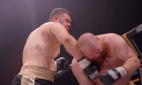 Узбекский «Мучитель» встал после нокдауна и нокаутировал Дацика. Видео