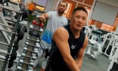 Жалгас Жумагулов показал свою силовую тренировку перед возвращением в октагон UFC. Видео