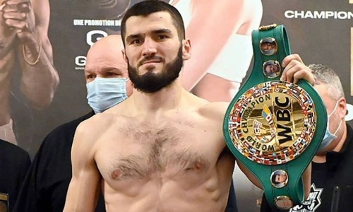 Артур Бетербиев получил обязательного претендента на титул чемпиона мира WBC