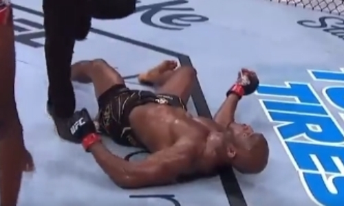 Видео невероятного нокаута чемпиона UFC в весе Шавката Рахмонова