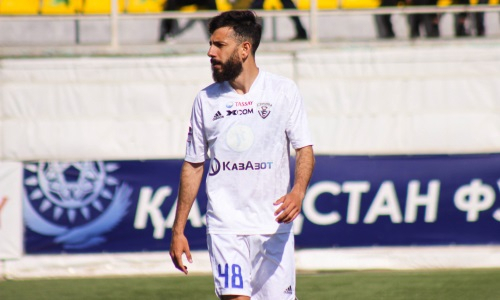 Тигруджа впервые в чемпионате вывел «Каспий» с капитанской повязкой