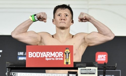 Жалгас Жумагулов получил сообщение от российского бойца с 22 победами