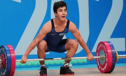 Казахстан завоевал медаль в тяжелой атлетике на Исламиаде
