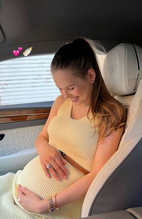 Лучший теннисист Казахстана намекнул, что готовится стать отцом. Фото