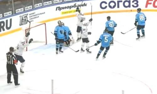 Видеообзор матча, или Как «Барыс» неудачно стартовал в новом сезоне КХЛ 