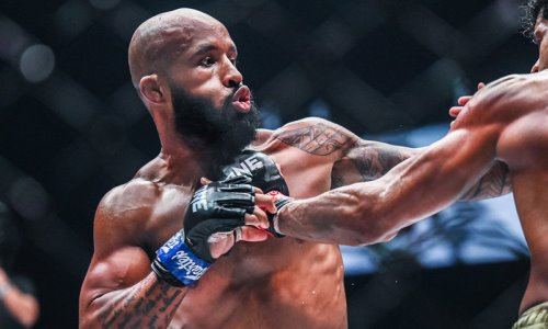 «Безусловно, он заслуживает уважения». Казахстанский боец близок к бою с легендой UFC