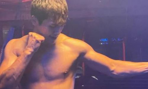 Актер из Казахстана жестко наказал узбекистанского бойца MMA за некрасивый поступок. Видео