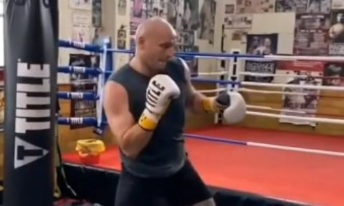 «Не проморгай». Казахстанский супертяж показал свой мощный удар в замедленной съемке. Видео