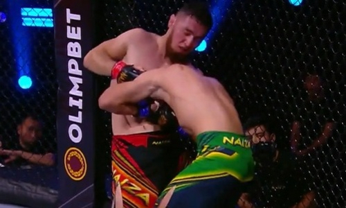 Казахстанский боец задушил файтера из Узбекистана. Видео