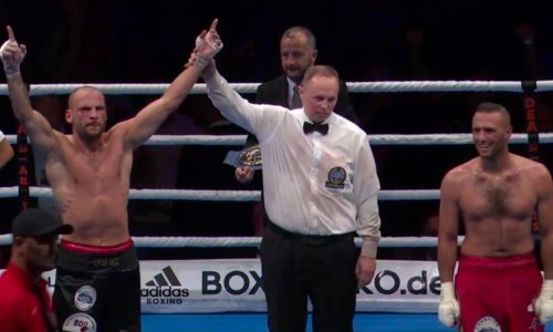 Чемпионский бой в весе Головкина завершился апсетом после нокдауна