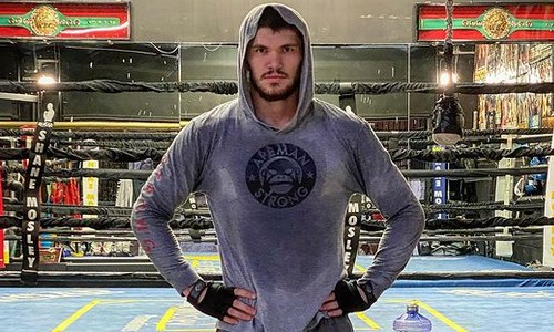 Казахстанский нокаутер сразится с экс-соперником Головкина за титул WBC