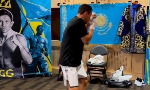 Головкин опубликовал видео разминки перед третьим боем с «Канело»
