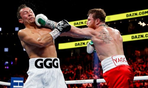 «Был чистой воды комиком». Головкина обвинили в «сливе» третьего боя с «Канело»