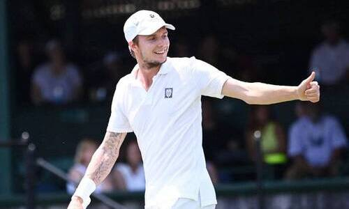 Лучший теннисист Казахстана с победы стартовал «в парах» на турнире в Метце