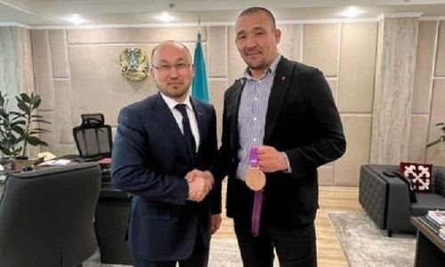 Казахстанский борец награжден целым состоянием за полученную спустя десять лет медаль Олимпиады