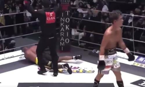 Телохранитель Флойда Мэйвезера улетел в глубокий нокаут у него на разогреве. Видео