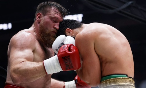 Известный российский тяжеловес потерпел сенсационное поражение. Видео