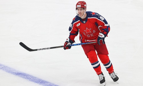 Два хоккеиста сборной Казахстана попали в антисборную КХЛ