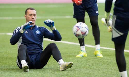 Вратарь сборной Казахстана покорил Лигу наций и обошел звезд мирового футбола