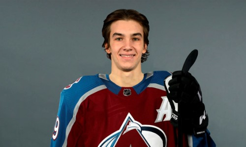 Казахстанский хоккеист «сыграл» за клуб НХЛ. Подробности