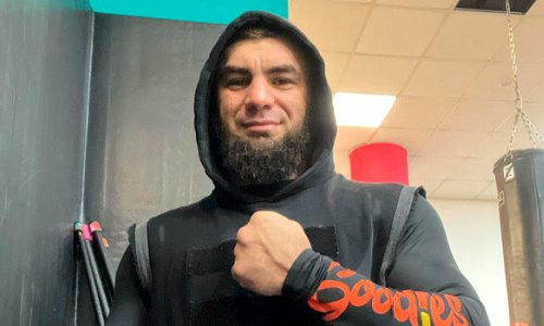 «Выскакивает парень — и дает очередь из автомата». Российский чемпион сообщил о покушении на него