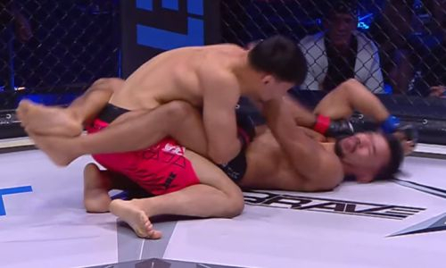 Страшным нокаутом закончился бой известного казахстанского файтера