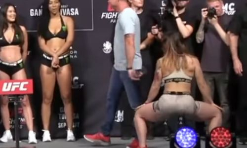Девушку-бойца UFC задушили после стриптиза на взвешивании. Видео