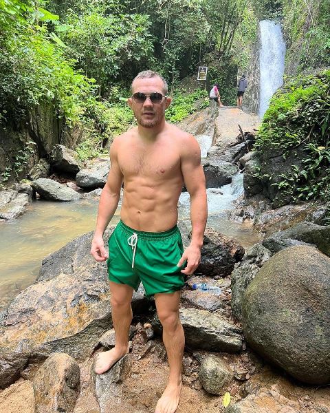 «День для души». Пётр Ян показал актуальную физическую форму. Фото