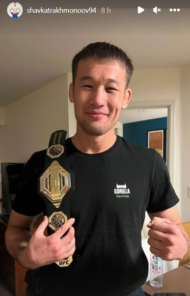Шавкат Рахмонов «завоевал» титул UFC. Фото