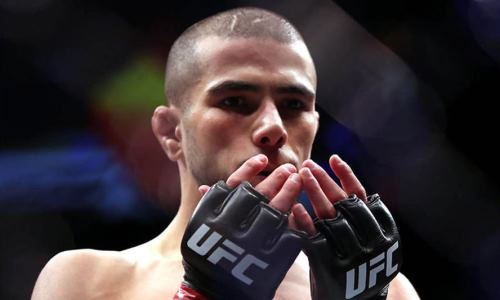 «Свой народ же гнобите». Дагестанский боец UFC выступил с заявлением на фоне мобилизации в России
