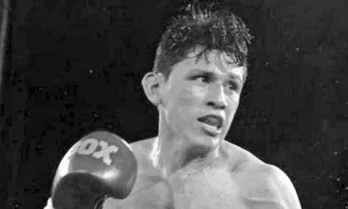 Впавший в кому после нокаута боксер скончался в возрасте 25 лет