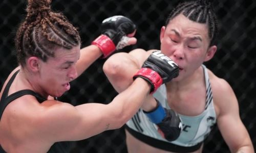 Сенсацией завершился главный бой турнира UFC. Видео