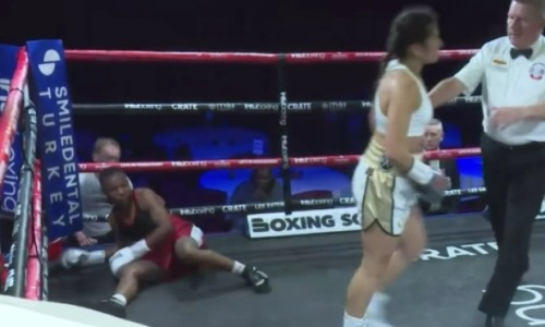 40-летняя чемпионка зверски избила и нокаутировала соперницу. Видео