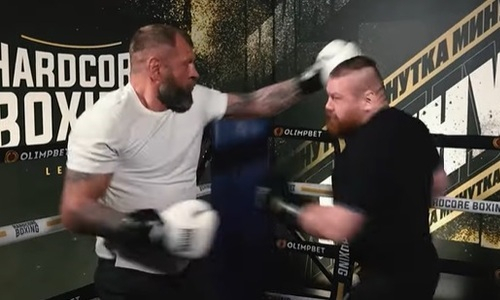 Вячеслав Дацик отправил в нокдаун Александра Емельяненко. Видео