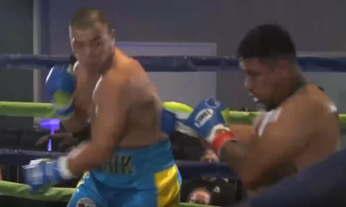 Видео полного боя с нокдауном и тяжелым нокаутом мексиканца казахстанским «Пандой» за 64 секунды