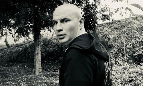 Казахстанский супертяж показал видео с тренировки в стиле Рокки