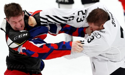 Даррен Диц устроил жесткую драку в матче КХЛ. Видео