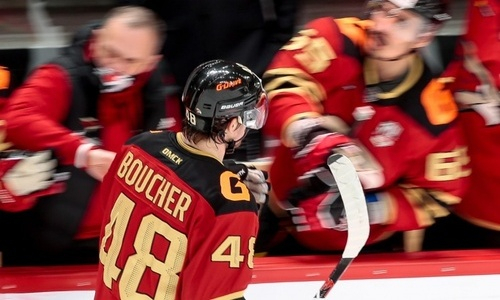 «Барыс» «помог» хоккеистам «Авангарда» повторить клубный рекорд