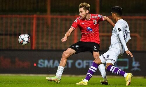 Игрок сборной Казахстана стал лучшим футболистом бельгийского клуба