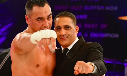 «Потеряли дар речи». Казахстанский супертяж готовится прогреметь в Европе