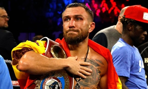 Василий Ломаченко удивил неожиданным поступком в ринге после своей победы. Видео