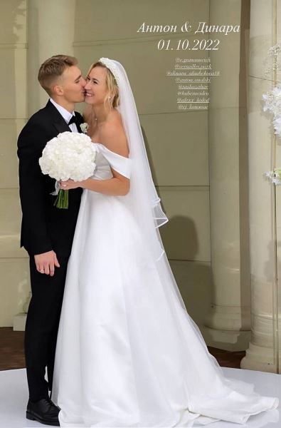 Первая олимпийская чемпионка-казашка сыграла свадьбу. Фото